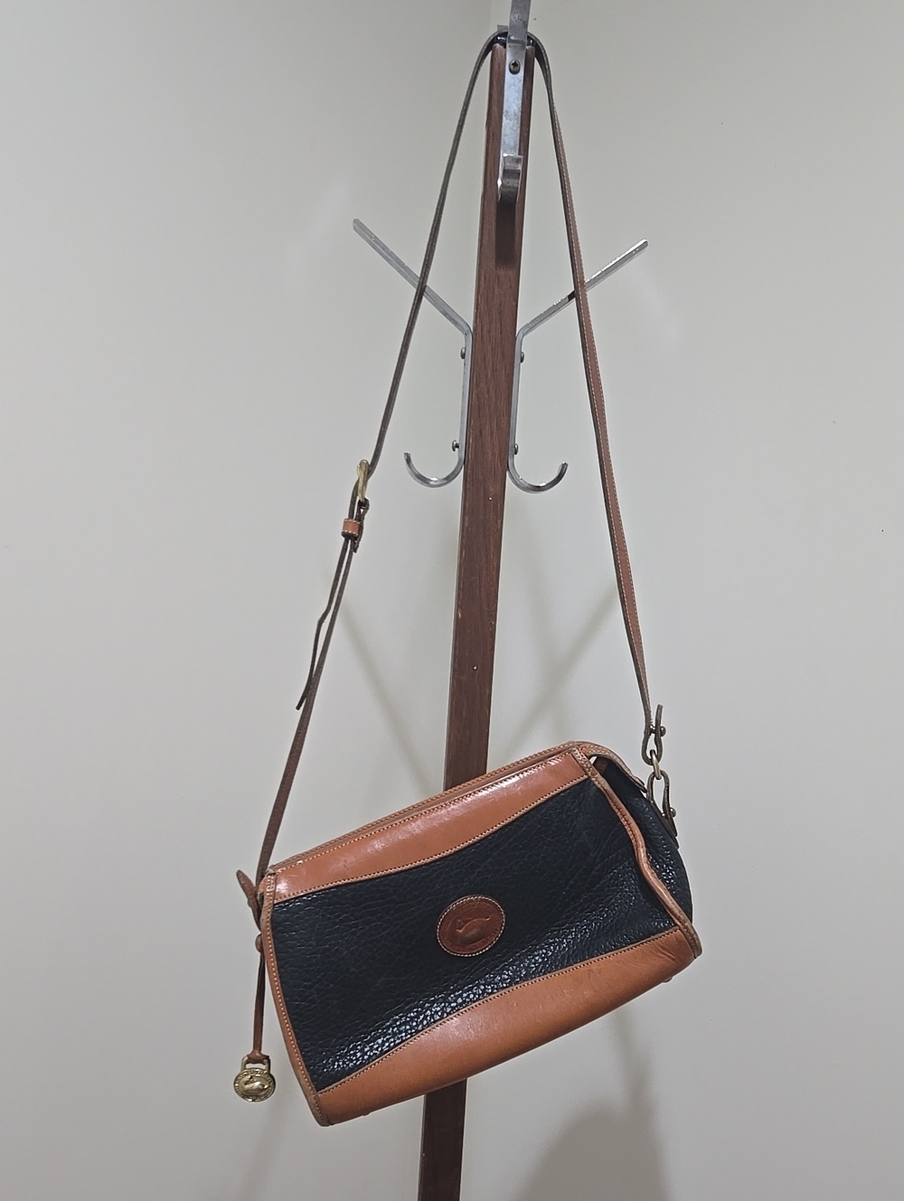 Vintage Dooney & Bourke Leather Crossbody Bag